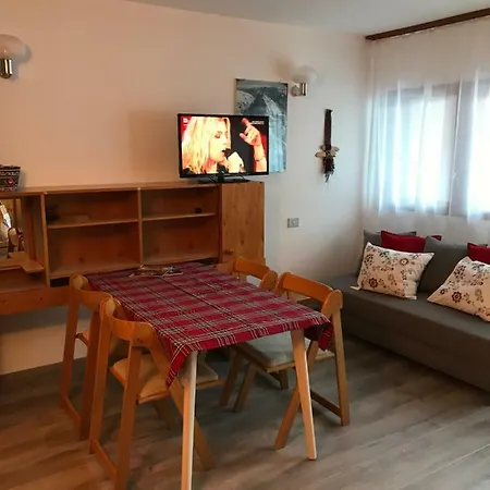 Sweet * ברויל-קרוויניה